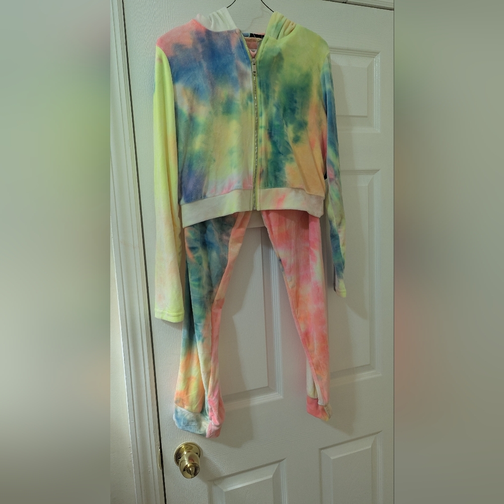 Colorful Tie-Dye Hoodie and Joggers Set